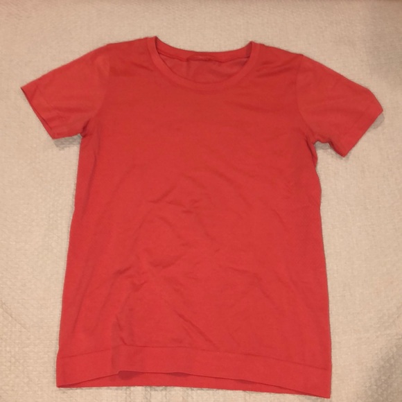 lulu lemon loose shirt - Picture 1 of 2
